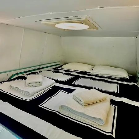 Campervan Dory